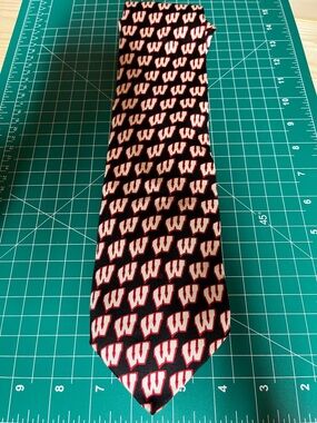 University of Wisconsin W Patterned Tie - Red and White on Black